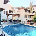 Villa Rena Aparthotel Batsi