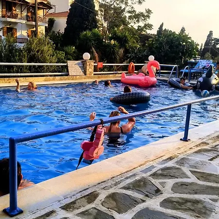 Appart hôtel Rena Batsi