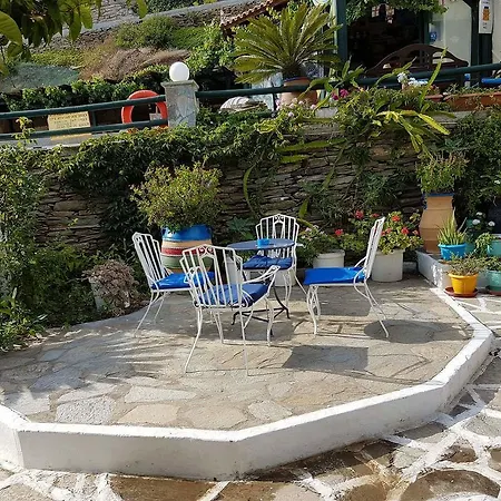 Villa Rena Aparthotel Batsi (Andros)