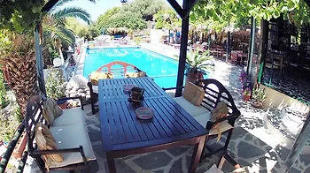Rena Hotel apartamentowy Batsi