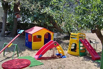 Rena Hotel apartamentowy Batsi
