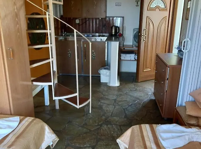 Appart hôtel Rena 4*