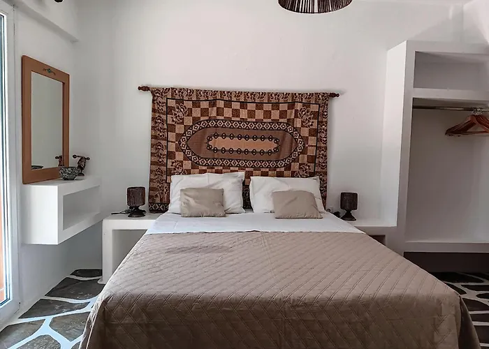 Hotel apartamentowy Rena Batsi