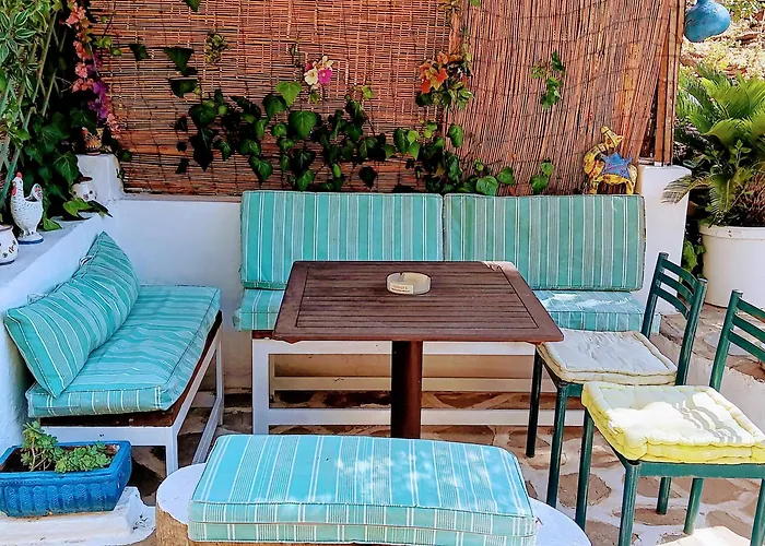 Hotel apartamentowy Rena Batsi