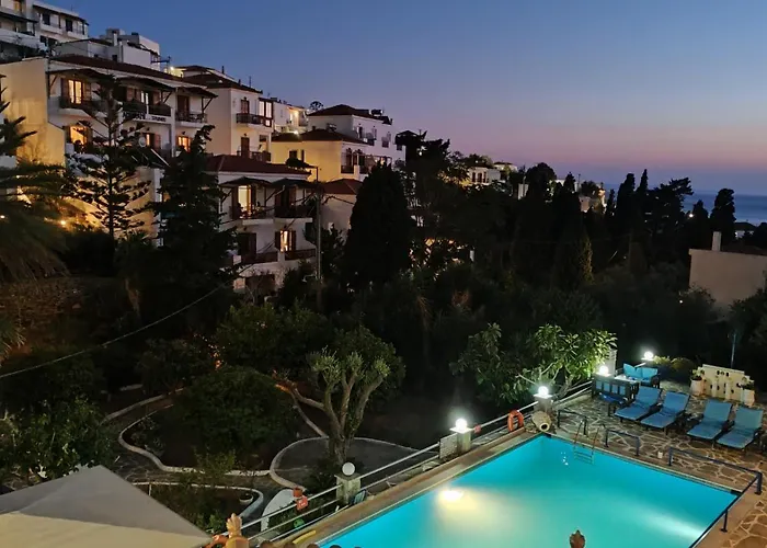 Appart hôtel Rena 4*