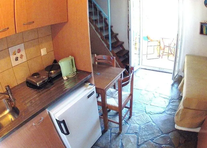 Rena Hotel apartamentowy Batsi