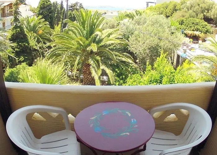 Rena Appart hôtel Batsi